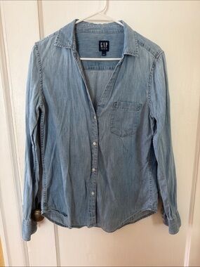 GAP Denim Button-Up Shirt — Light Blue Wash
